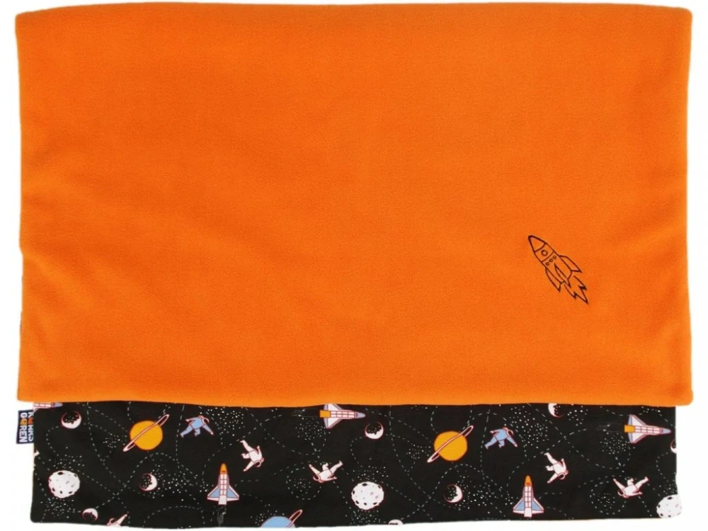 Zateplená dětská deka 100x70 cm oranžová vesmír Kaarsgaren