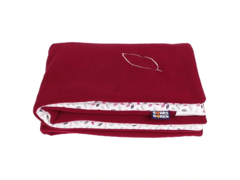 Zateplená dětská deka 100x70 cm vínová lístečky Kaarsgaren