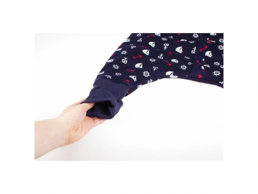 Spací pytel s nožičkami 100 cm tmavomodrý autíčka Kaarsgaren