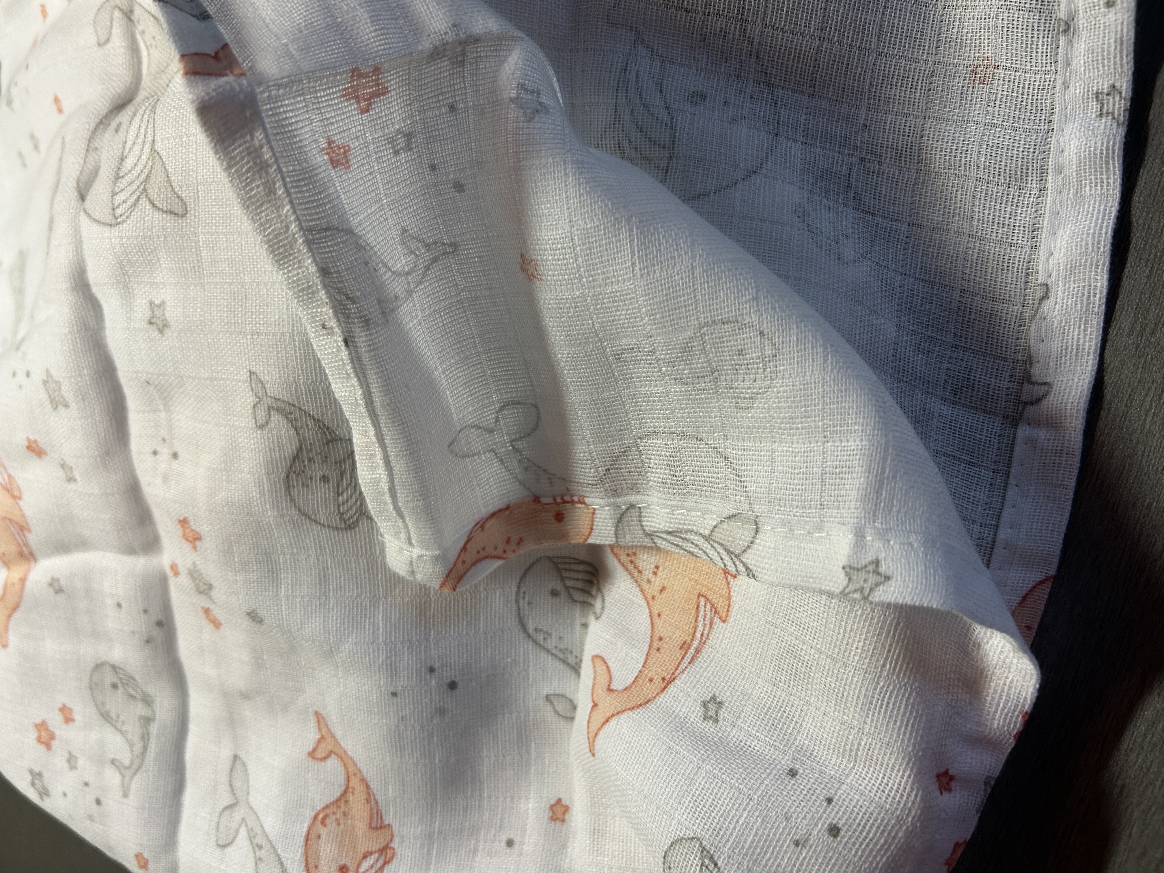 Dětská bavlněná Tetra plenka 70x70 cm s potiskem - velryba apricot 5 ks v balení PREM