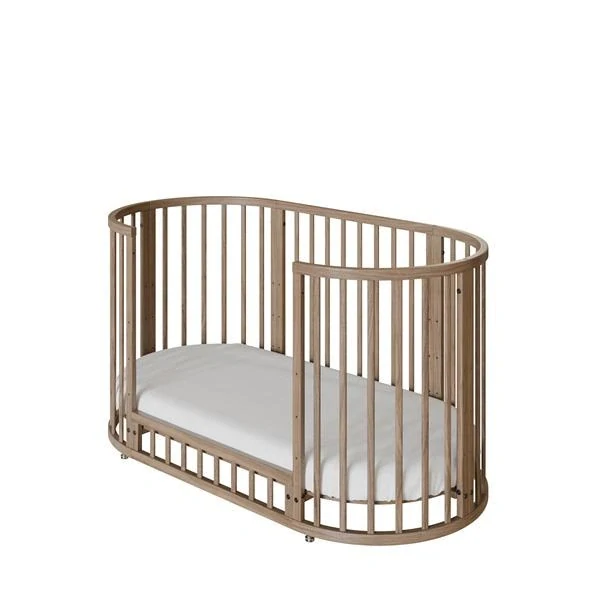 Dětská rostoucí postýlka 3v1 oválná + matrace New Baby ořech